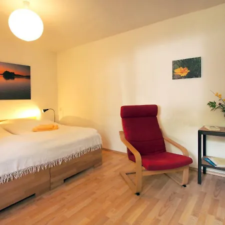 Am Apartment Dummer