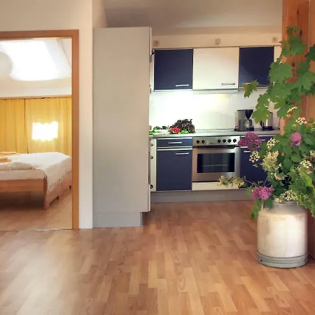 Apartment Am *